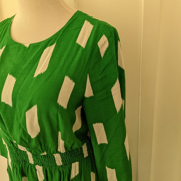 Roolee Vanessa dress, green and white- size medium - Picture 8 of 14